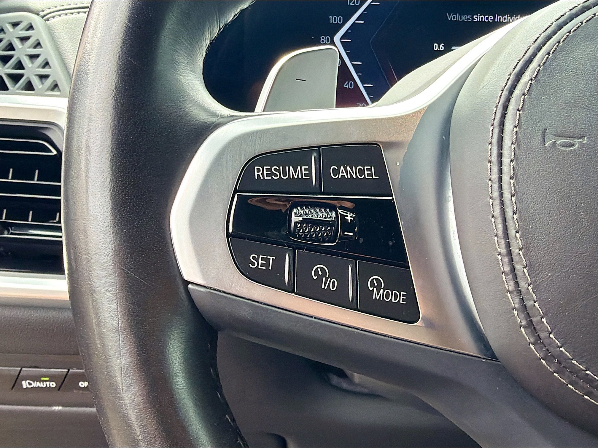 Used 2025 BMW X6 xDrive40i image 38