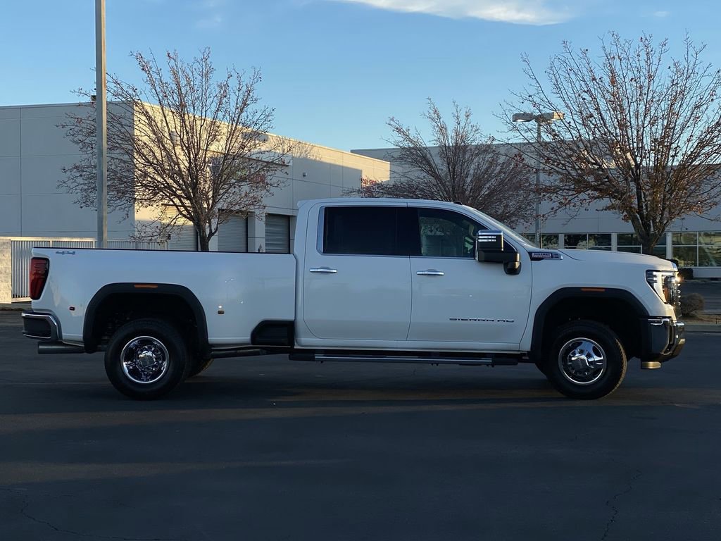 New 2026 GMC Sierra 3500 SLT w/ SLT Convenience Package image 12