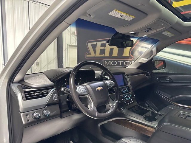 Used 2018 Chevrolet Suburban LT image 6