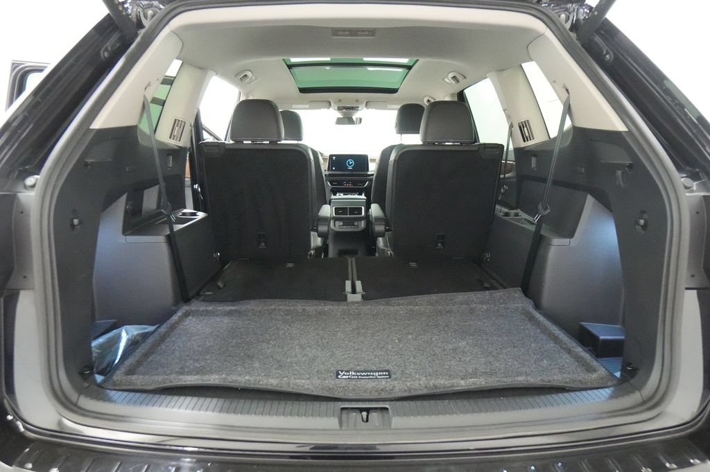 Used 2024 Volkswagen Atlas SE AWD/4WD image 24