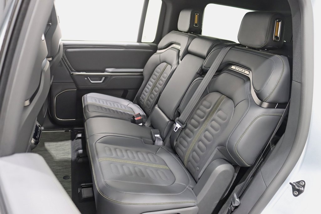 Used 2025 Rivian R1S Adventure image 26