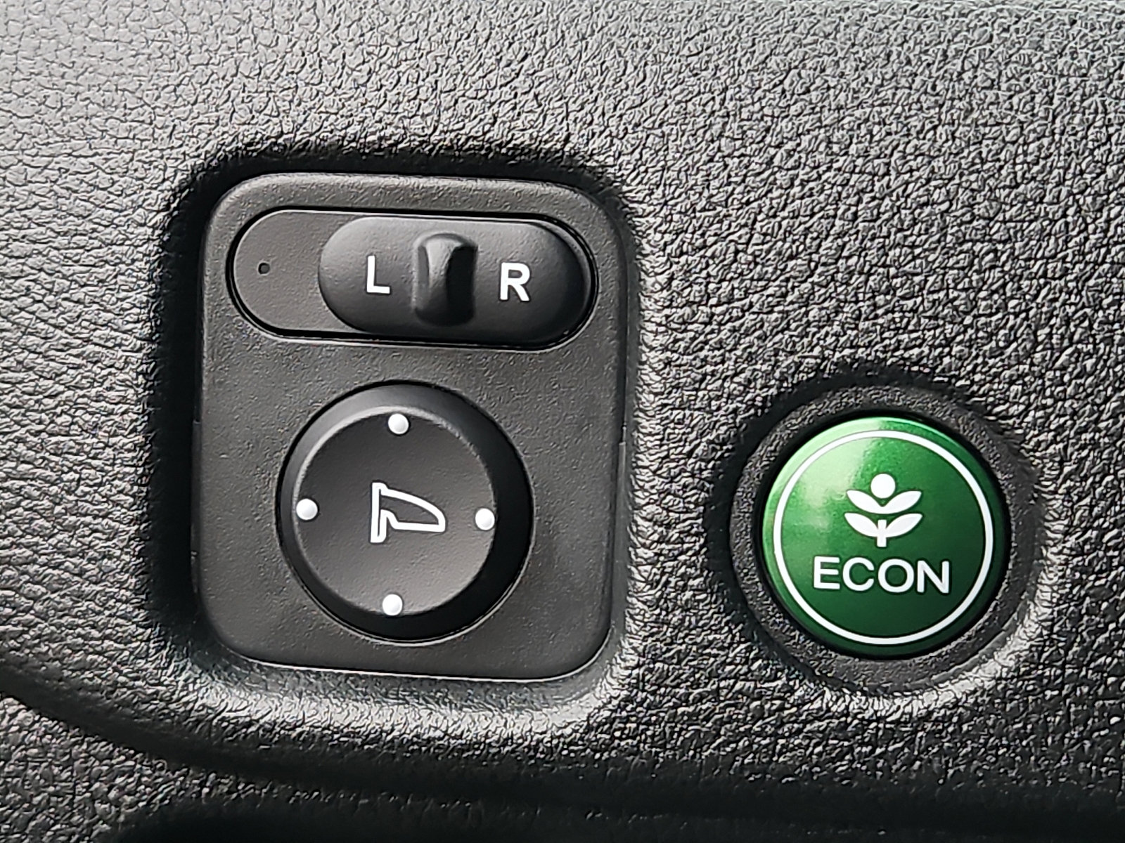 Used 2023 Honda Passport EX-L image 25