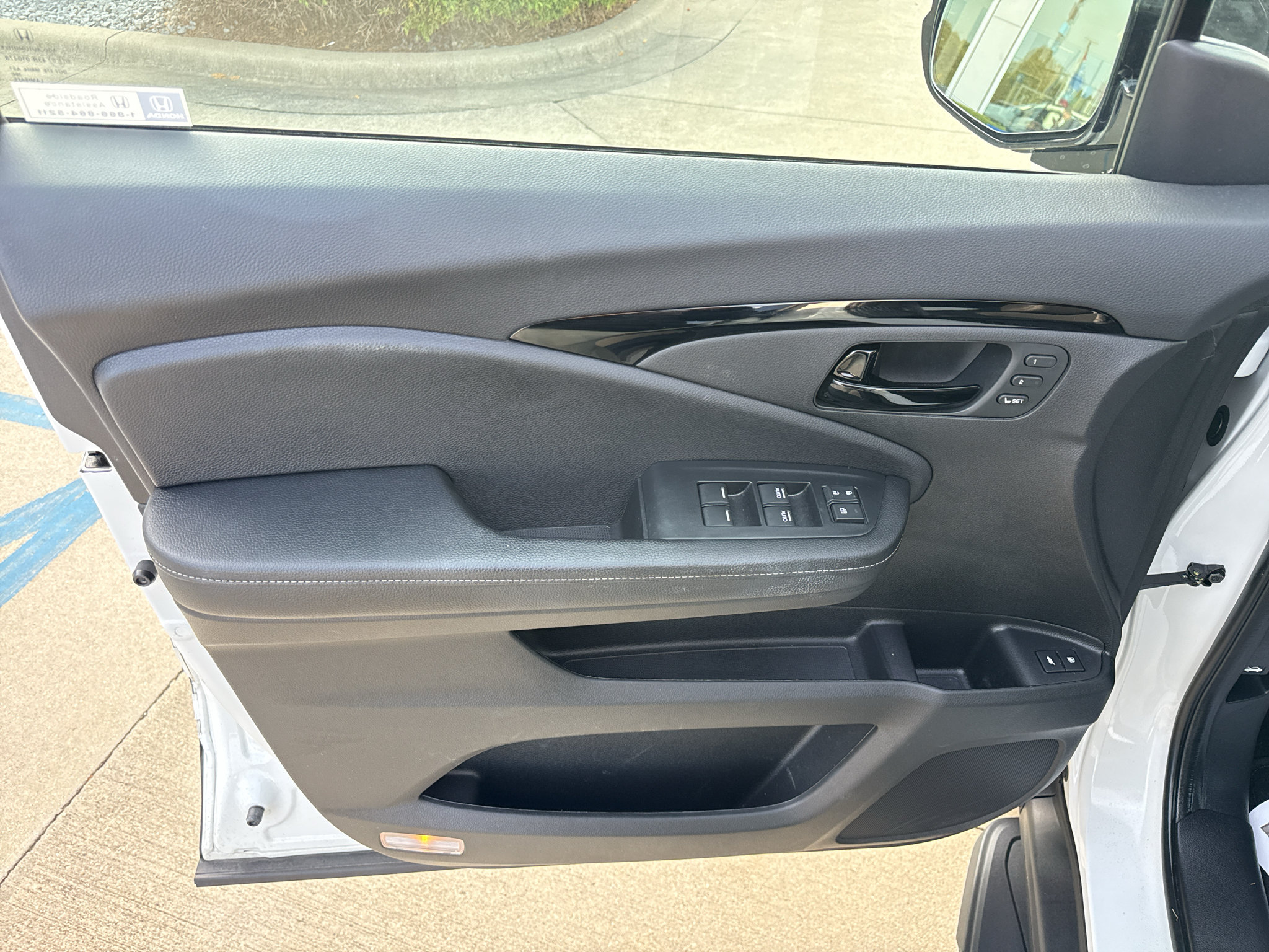 Used 2022 Honda Passport Elite image 14