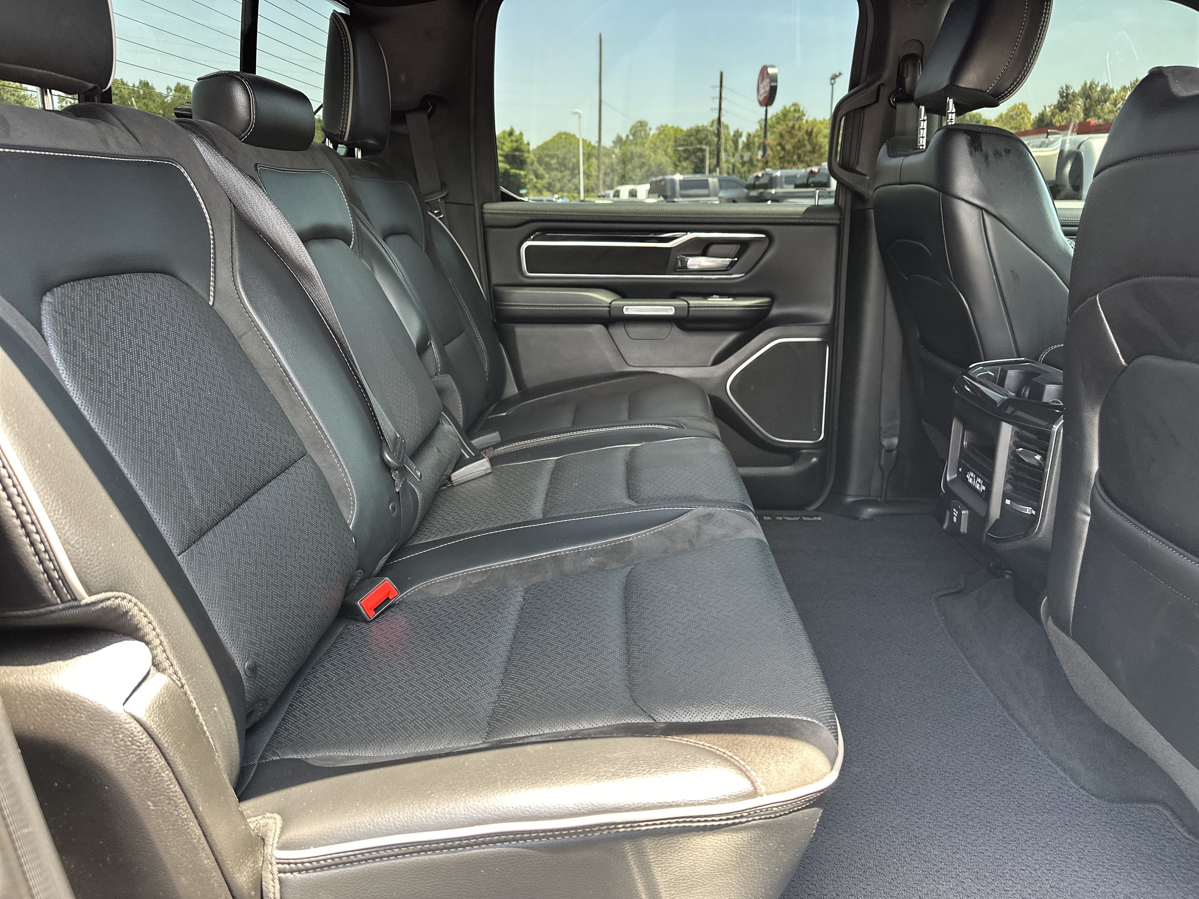 Used 2019 RAM 1500 Laramie RWD image 16