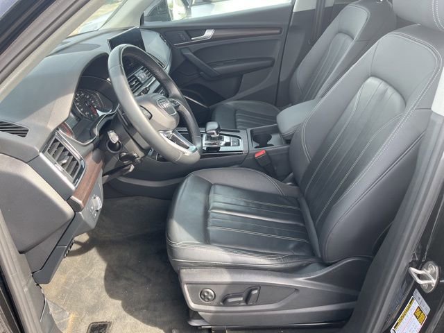 Used 2023 Audi Q5 2.0T Premium w/ Convenience Package AWD/4WD image 9