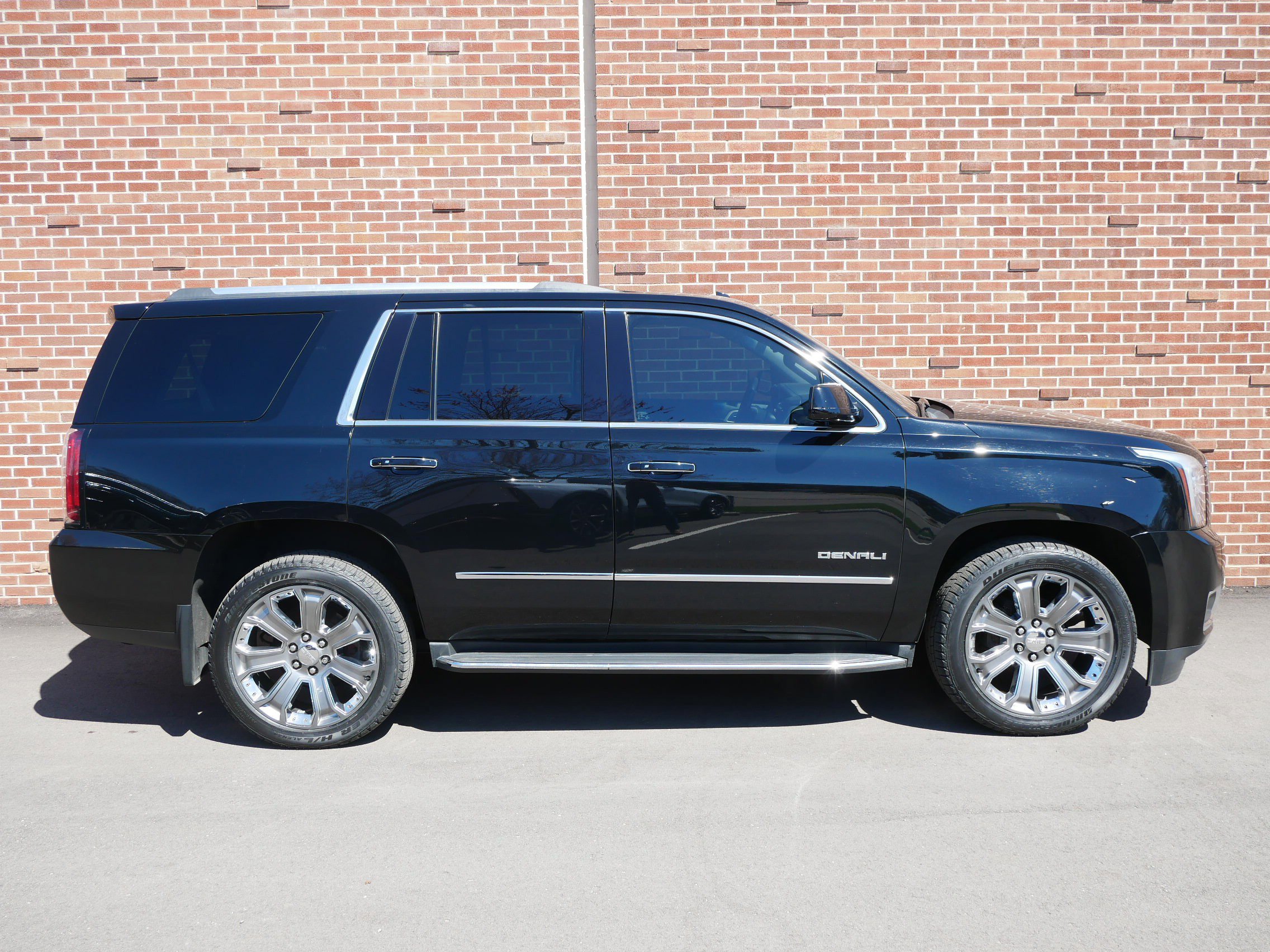 Used 2016 GMC Yukon Denali AWD/4WD image 26