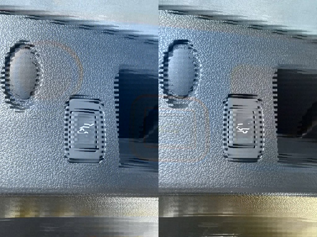 New 2026 Chevrolet Equinox ACTIV w/ Convenience Package III image 52