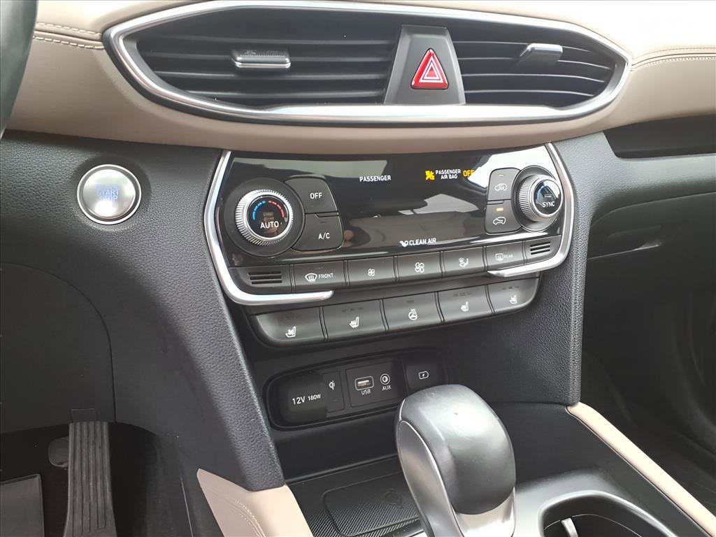 Used 2019 Hyundai Santa Fe AWD image 15