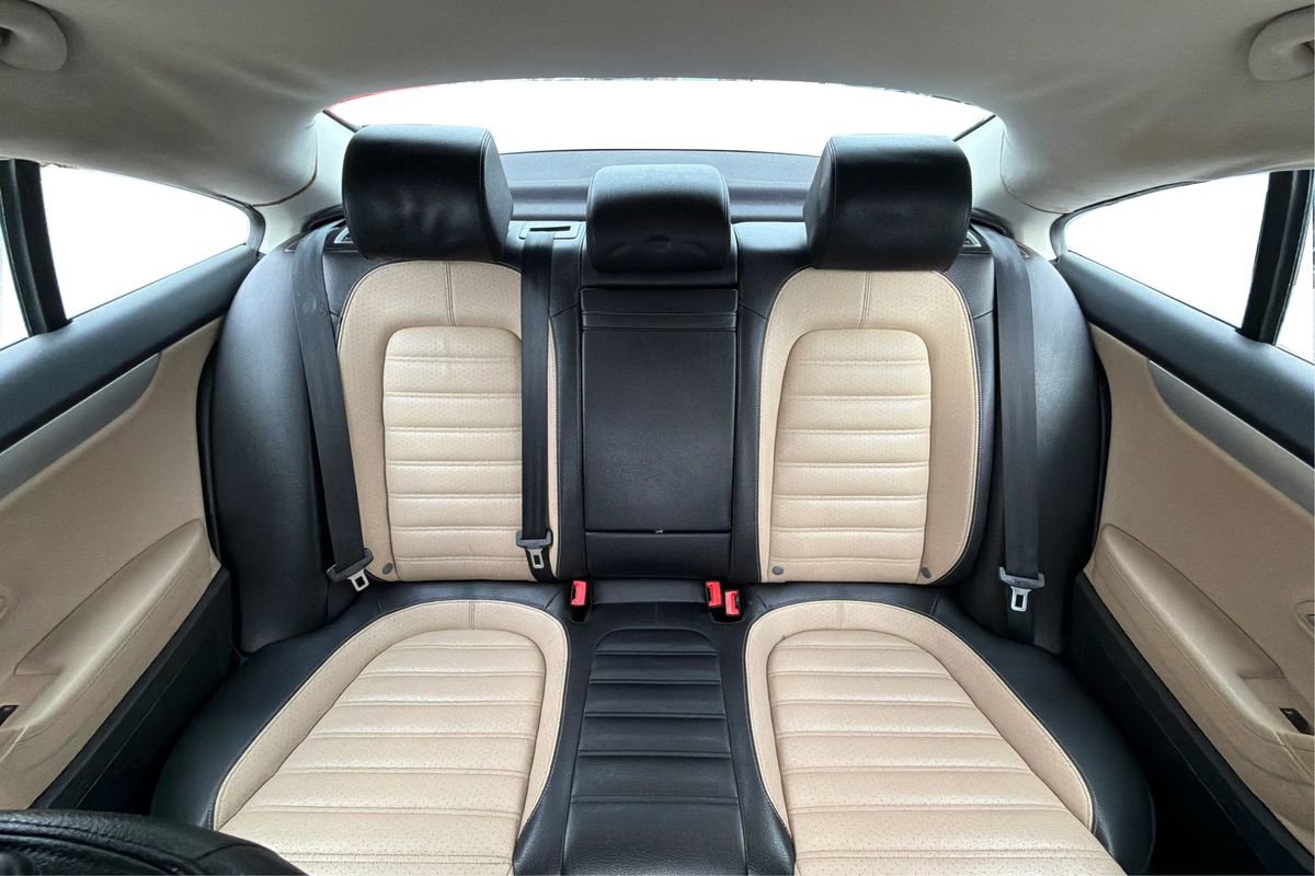 Used 2014 Volkswagen CC Sport image 13