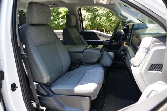 Used 2024 Ford F250 XLT w/ FX4 Off-Road Package image 33