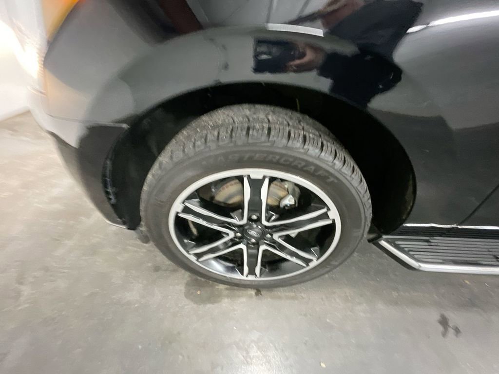 Used 2021 Ford Expedition XLT image 33