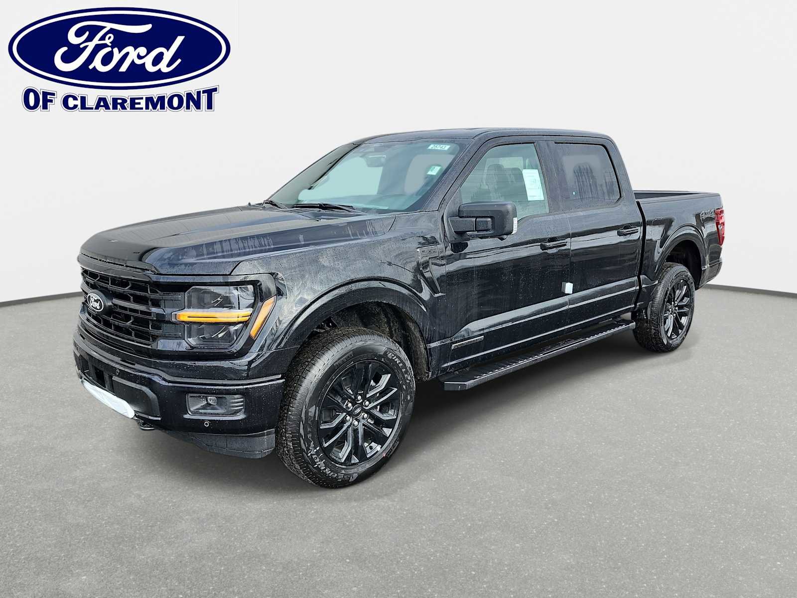 New 2025 Ford F150 XLT w/ Equipment Group 302A MID
