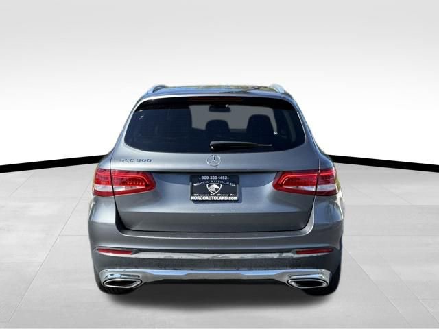 Used 2019 Mercedes-Benz GLC 300 image 5