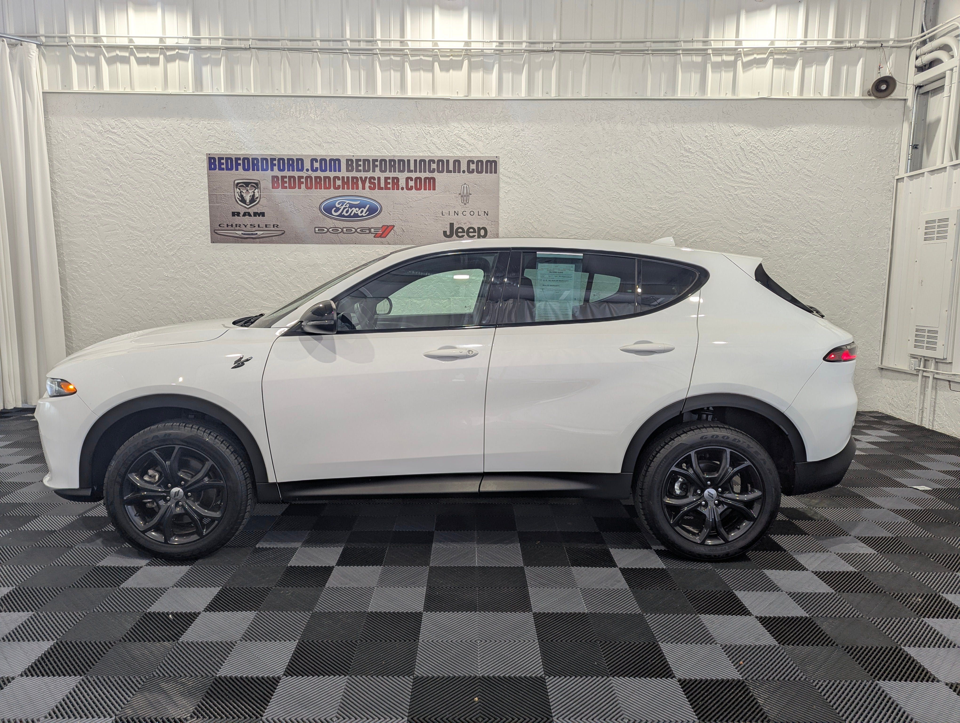 Used 2023 Dodge Hornet GT Plus w/ GT Blacktop Package AWD/4WD image 2