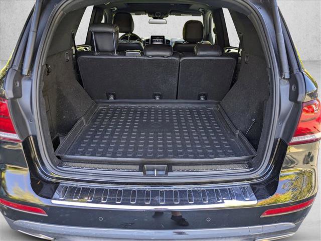 Used 2019 Mercedes-Benz GLE 400 4MATIC image 6