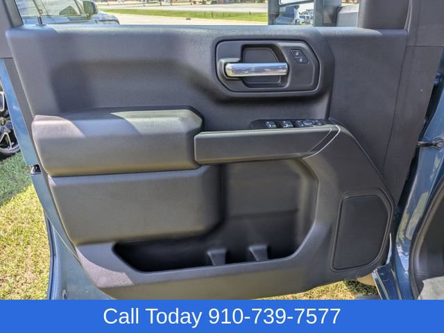 Used 2025 Chevrolet Silverado 2500 Custom w/ Custom Value Package AWD/4WD image 12