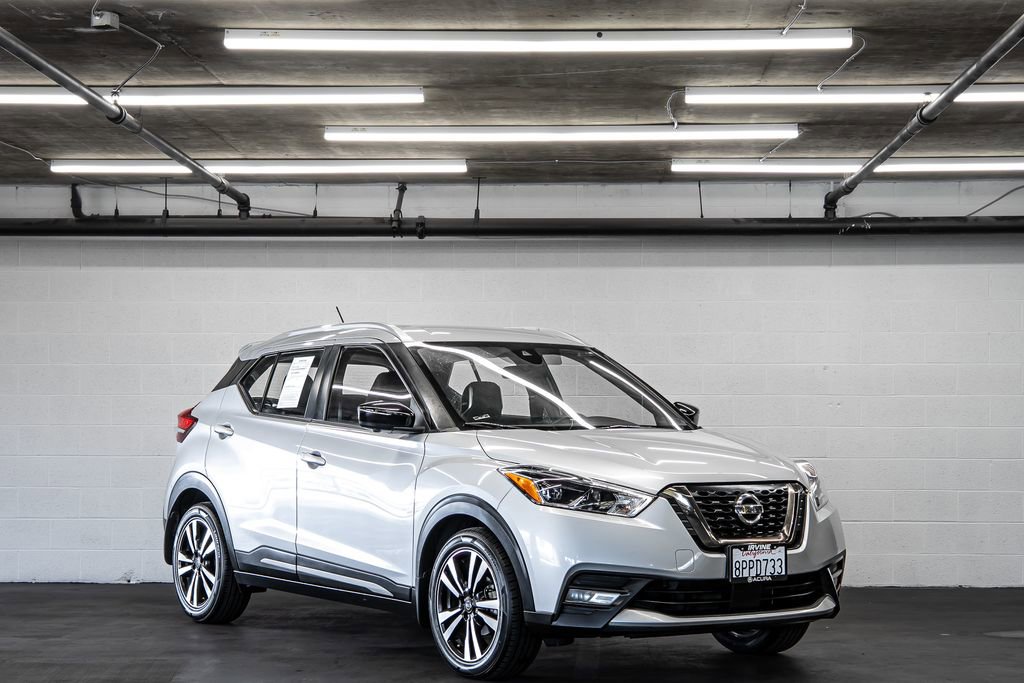 Used 2020 Nissan Kicks SR w/ SR Premium Package image 7