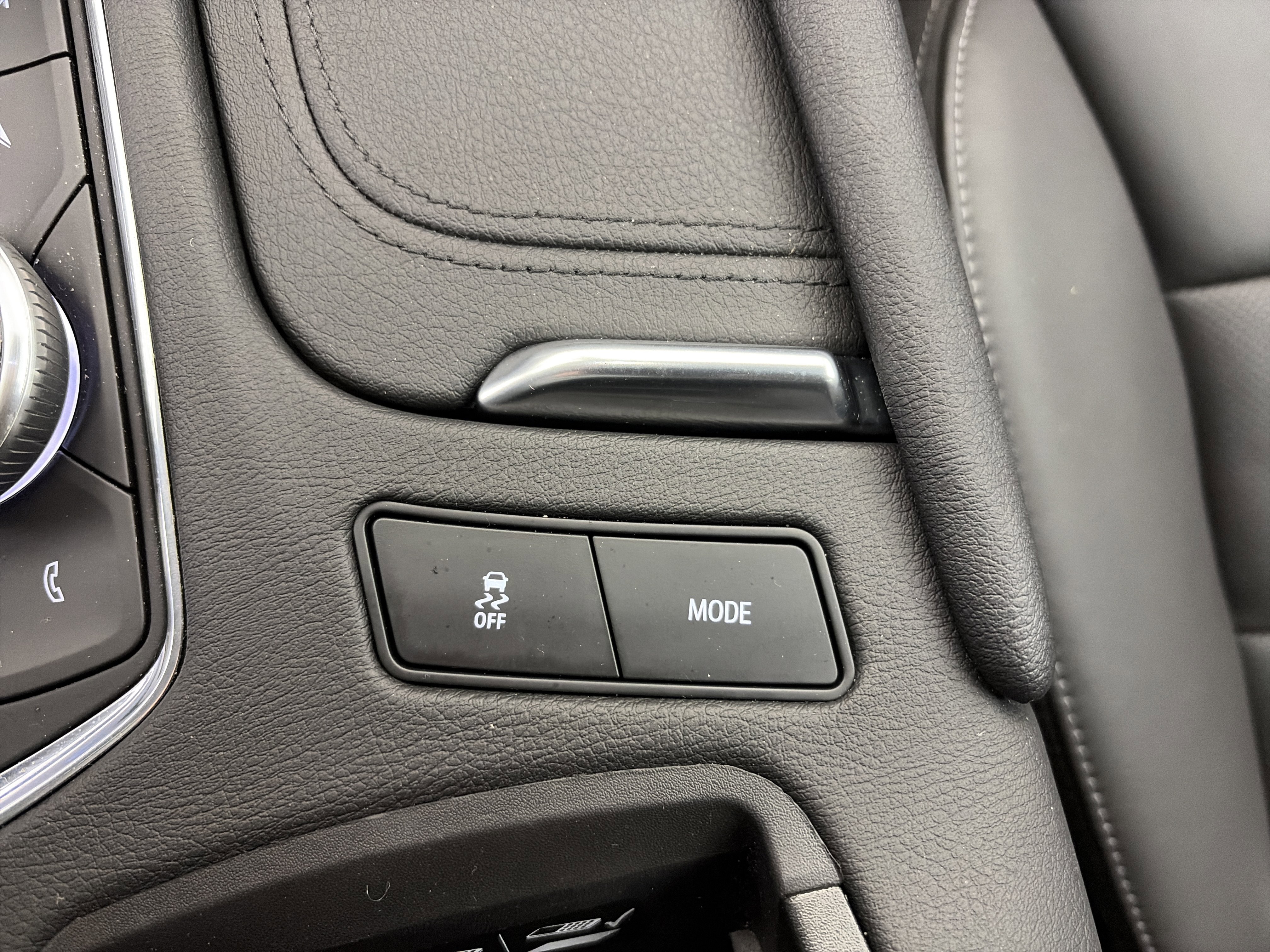 Certified 2024 Cadillac XT6 Sport w/ Technology Package image 34