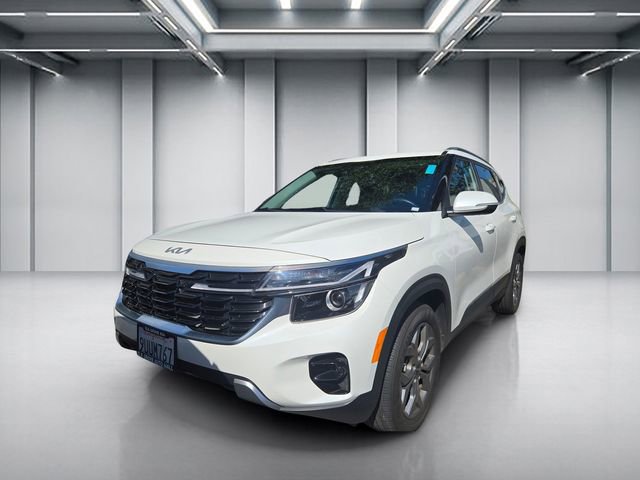 Certified 2024 Kia Seltos S FWD image 2