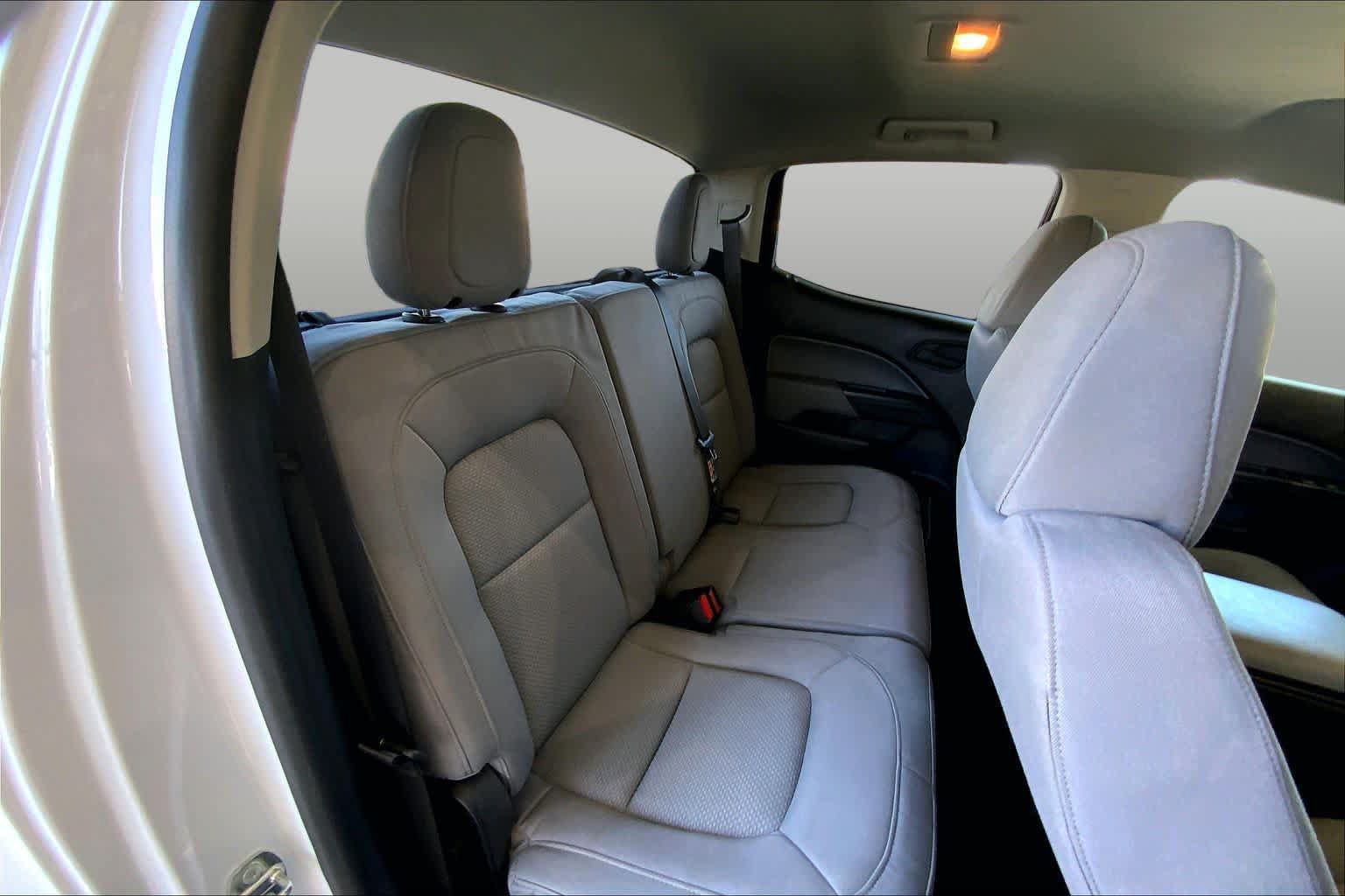 Used 2016 GMC Canyon 2WD Crew Cab w/ Convenience Package image 19