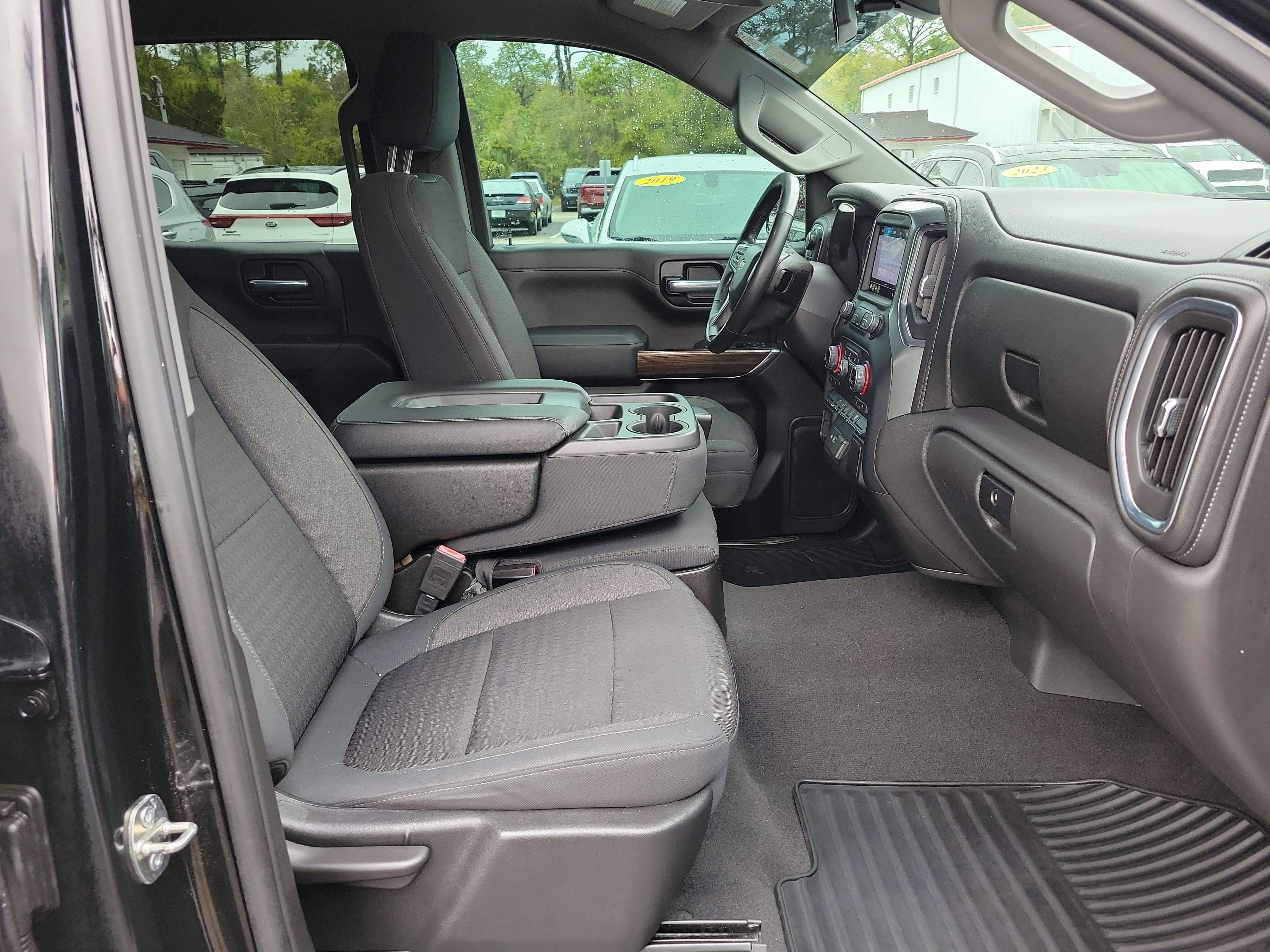 Used 2020 Chevrolet Silverado 1500 LT w/ All-Star Edition image 7