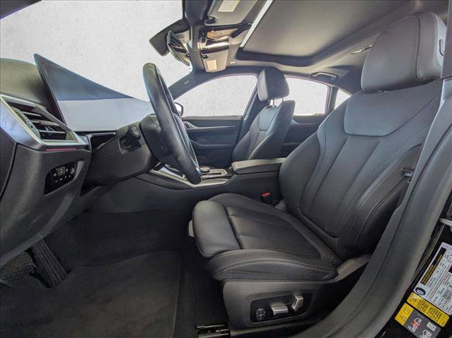 Used 2023 BMW i4 eDrive35 w/ Premium Package image 10