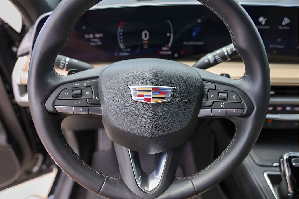 Certified 2024 Cadillac XT4 Luxury FWD image 11