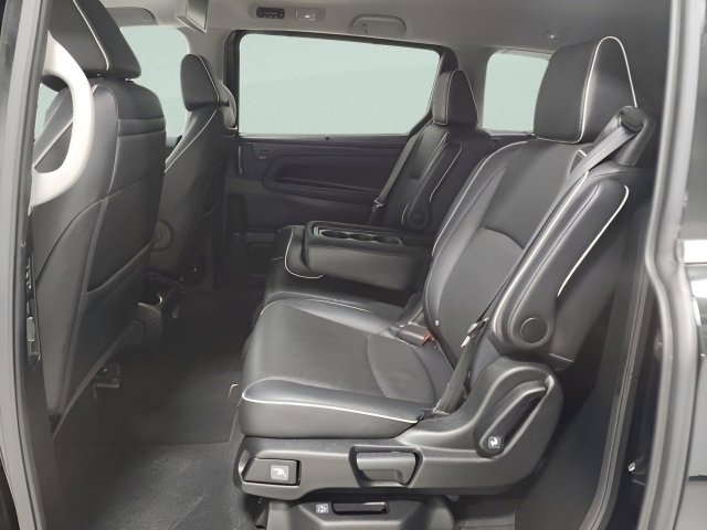 Used 2022 Honda Odyssey Elite image 16
