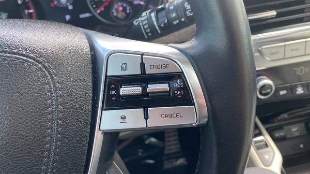 Certified 2022 Kia Telluride SX w/ Towing Package FWD image 39