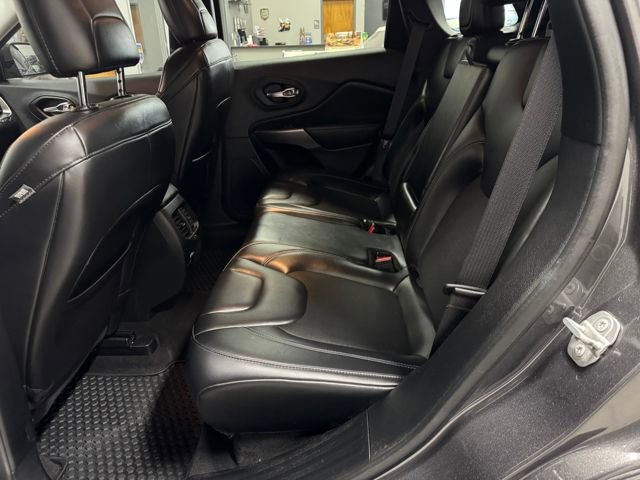 Used 2020 Jeep Cherokee Latitude Plus w/ Cold Weather Group image 59