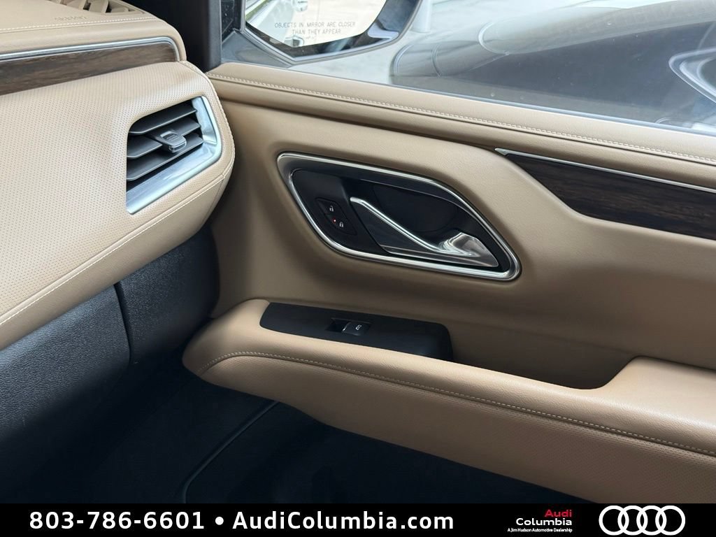 Used 2024 Chevrolet Suburban Premier w/ Premium Package AWD/4WD image 39