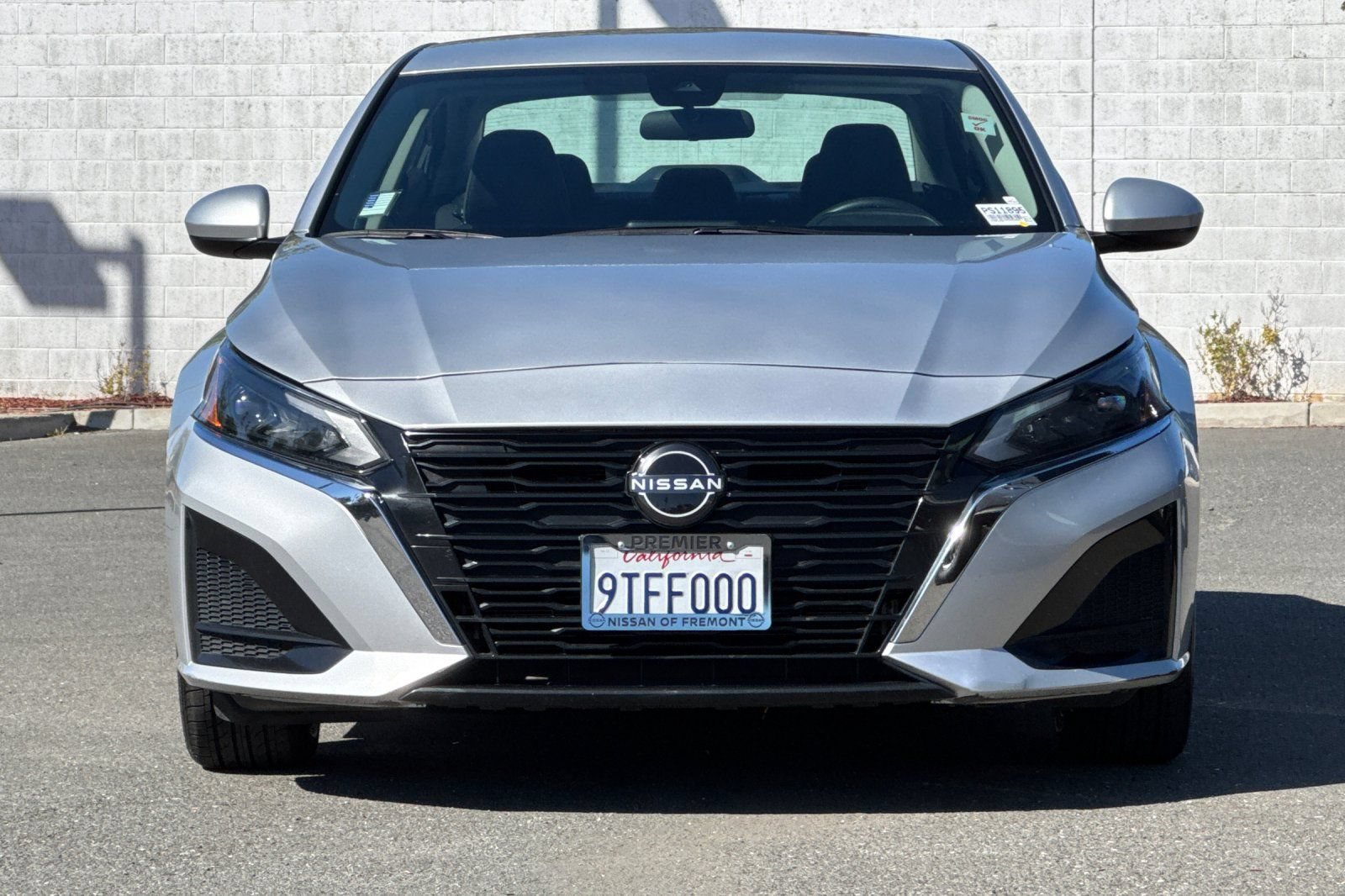 Certified 2023 Nissan Altima 2.5 SV FWD image 9
