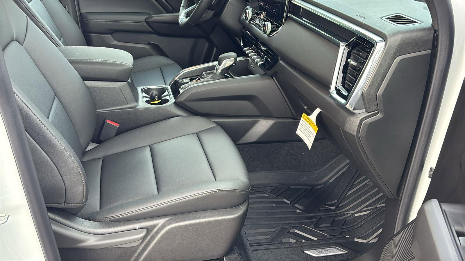 New 2026 GMC Canyon Elevation w/ Convenience Package RWD image 20