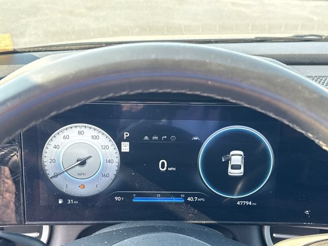 Used 2025 Hyundai Elantra SEL FWD image 18