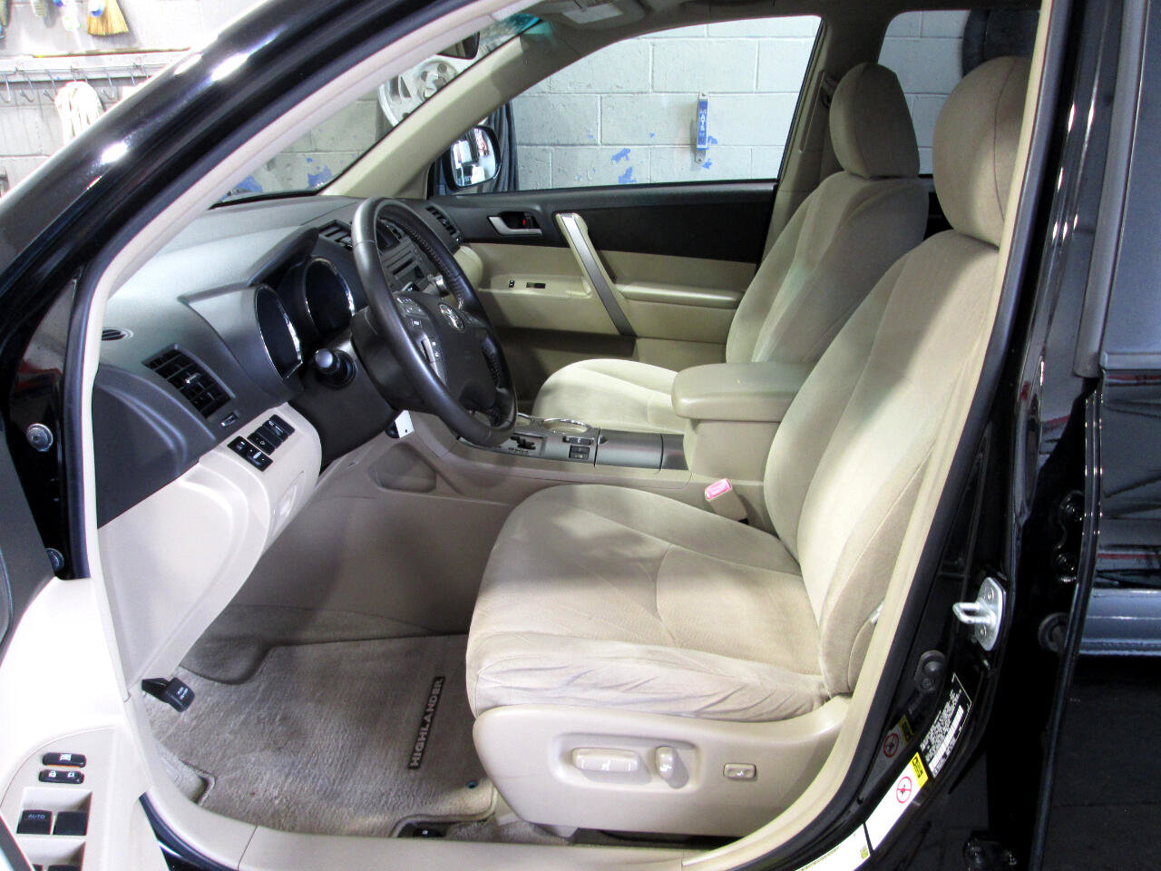 Used 2009 Toyota Highlander Sport image 22