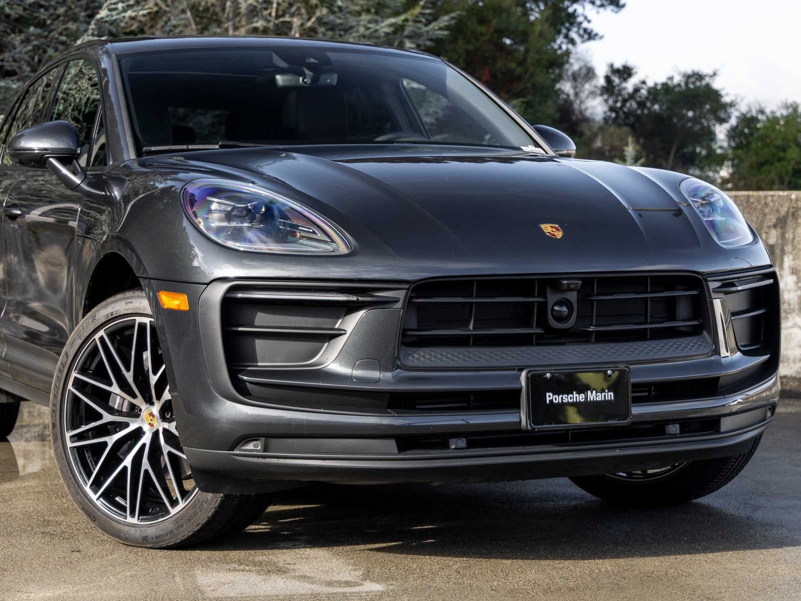 Certified 2026 Porsche Macan AWD/4WD image 9