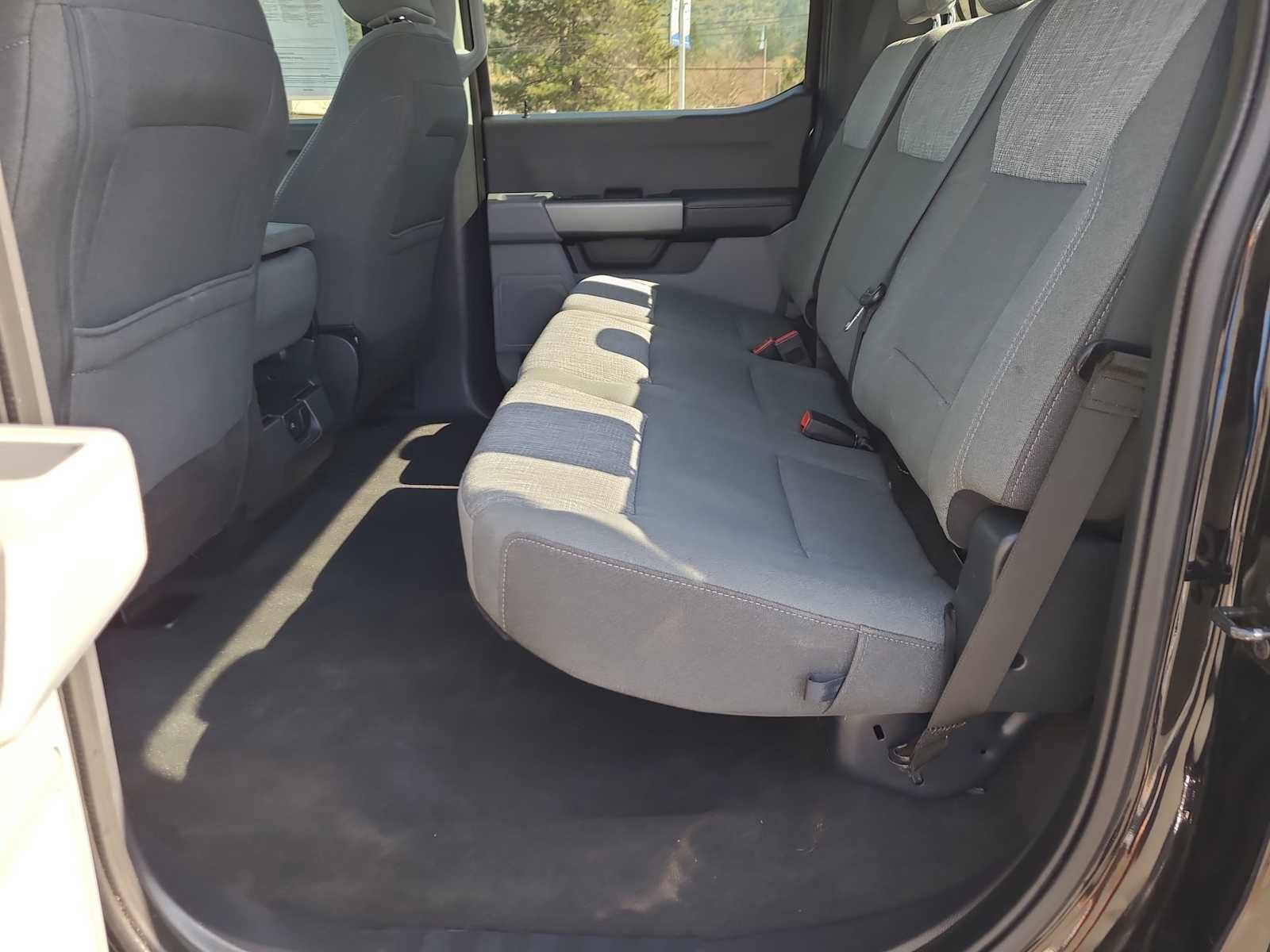 Used 2025 Ford F250 XLT w/ FX4 Off-Road Package image 21