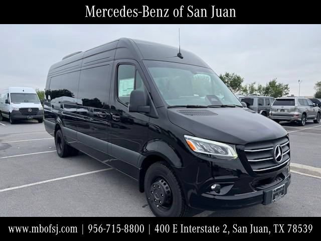 New 2025 Mercedes-Benz Sprinter 3500 360° Tour