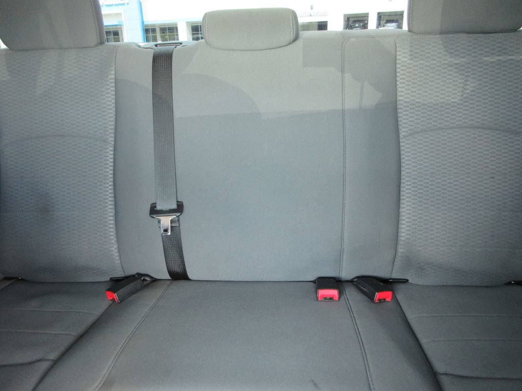 Used 2014 RAM 1500 Express AWD/4WD image 21