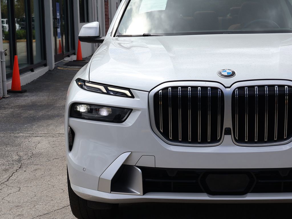 Used 2023 BMW X7 xDrive40i w/ Executive Package image 17