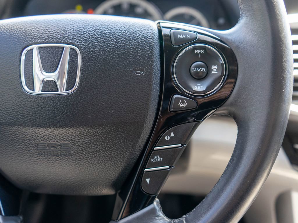 Used 2016 Honda Accord Touring image 20