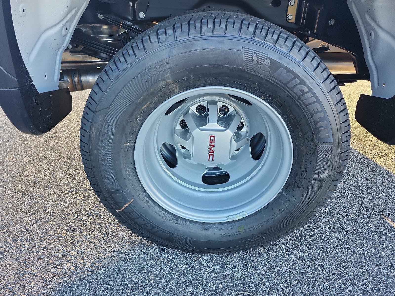 New 2026 GMC Sierra 3500 Pro image 8