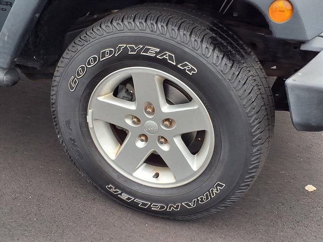 Used 2016 Jeep Wrangler Unlimited Sport w/ Power Convenience Group image 19