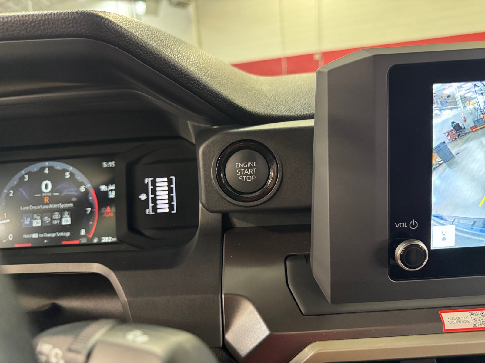 Certified 2026 Toyota Tacoma SR5 RWD image 28