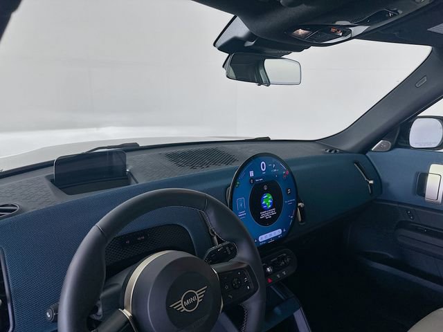 Used 2025 MINI Cooper Countryman S w/ Comfort Package Max image 9