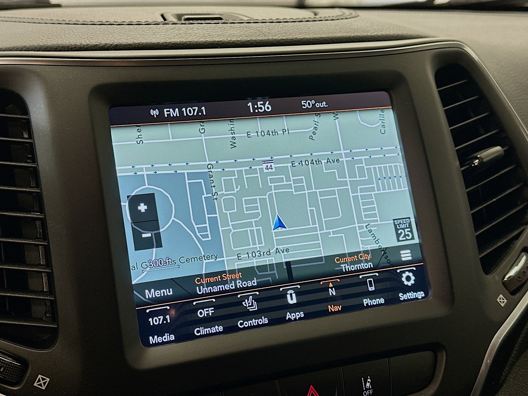 Used 2023 Jeep Cherokee Altitude Lux image 22