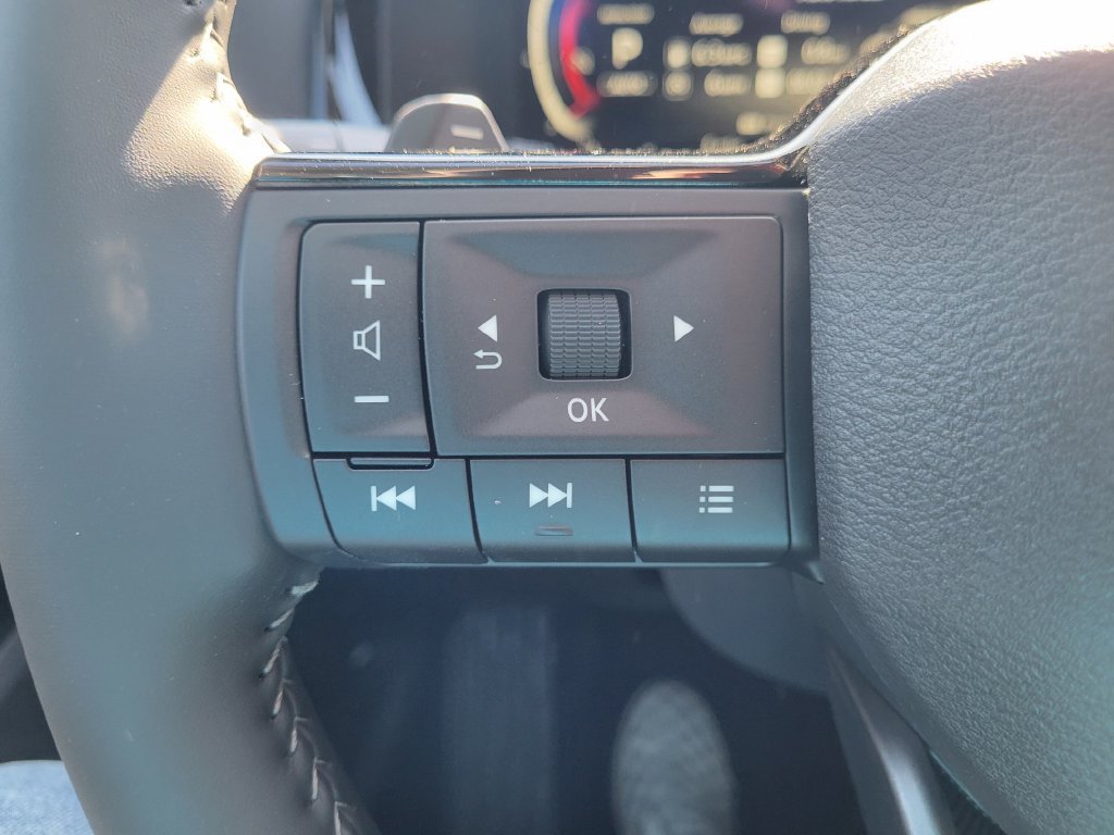 New 2026 Nissan Pathfinder SL AWD/4WD image 18
