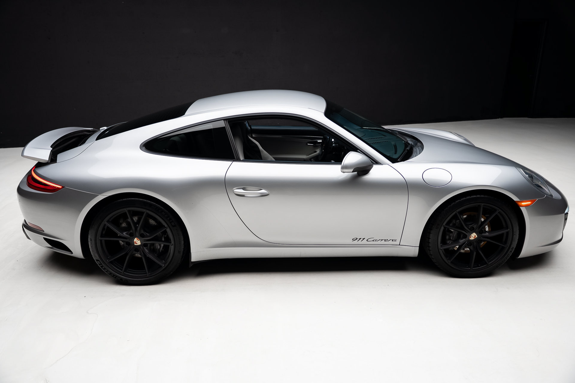 Used 2018 Porsche 911 Carrera RWD image 35