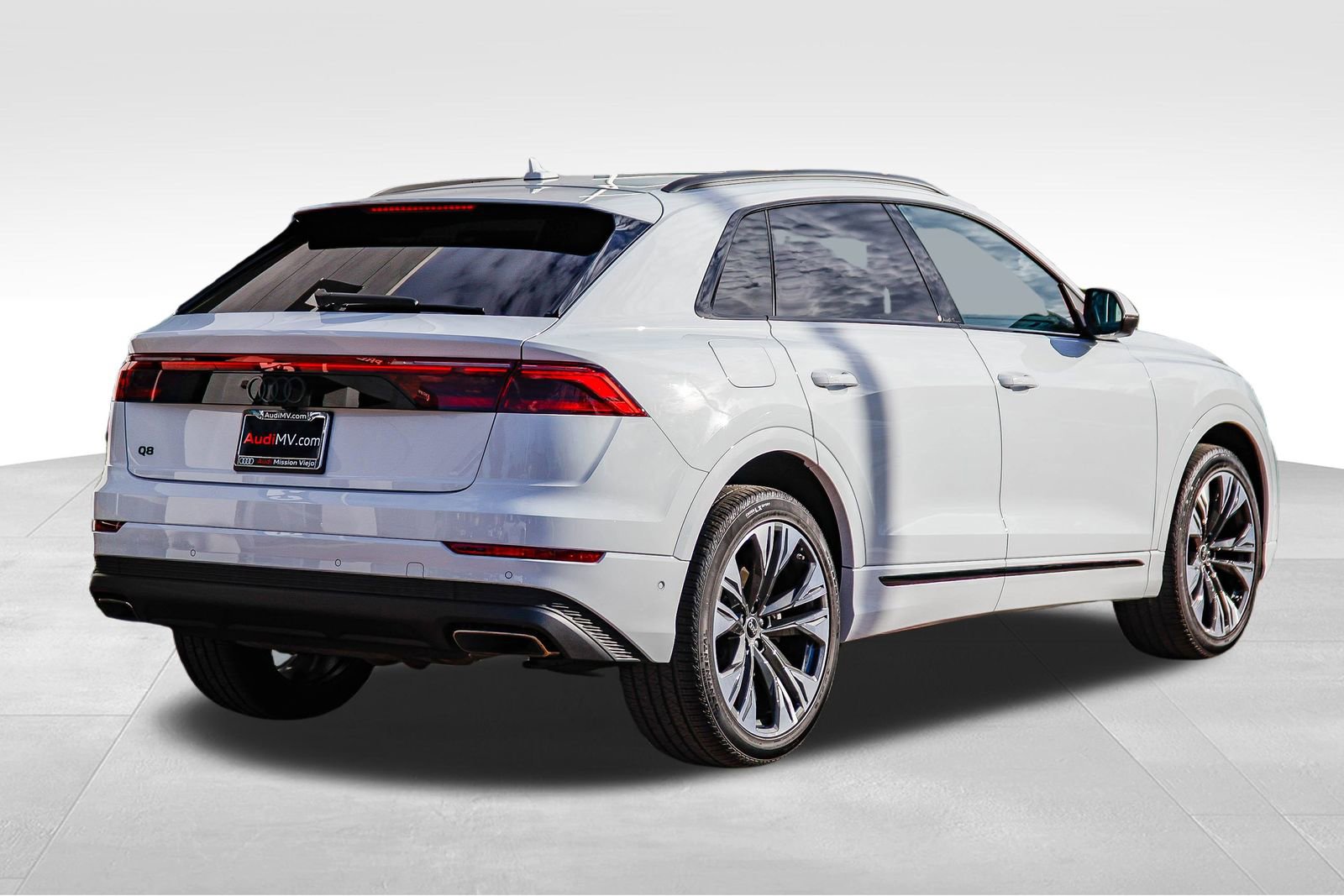 Certified 2025 Audi Q8 Premium w/ Black Optic Package image 8