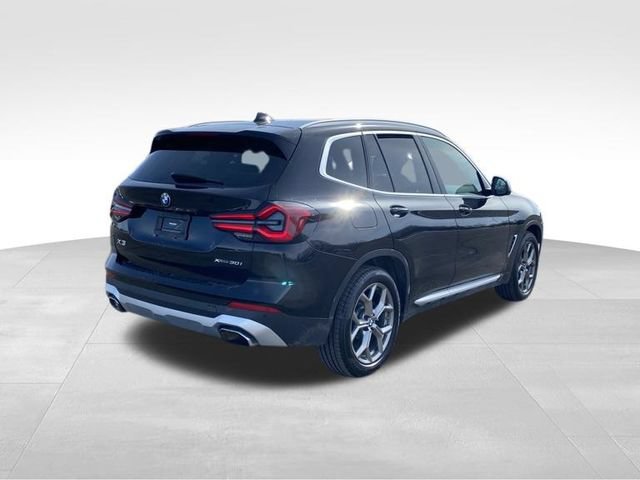 Used 2023 BMW X3 xDrive30i AWD/4WD image 3